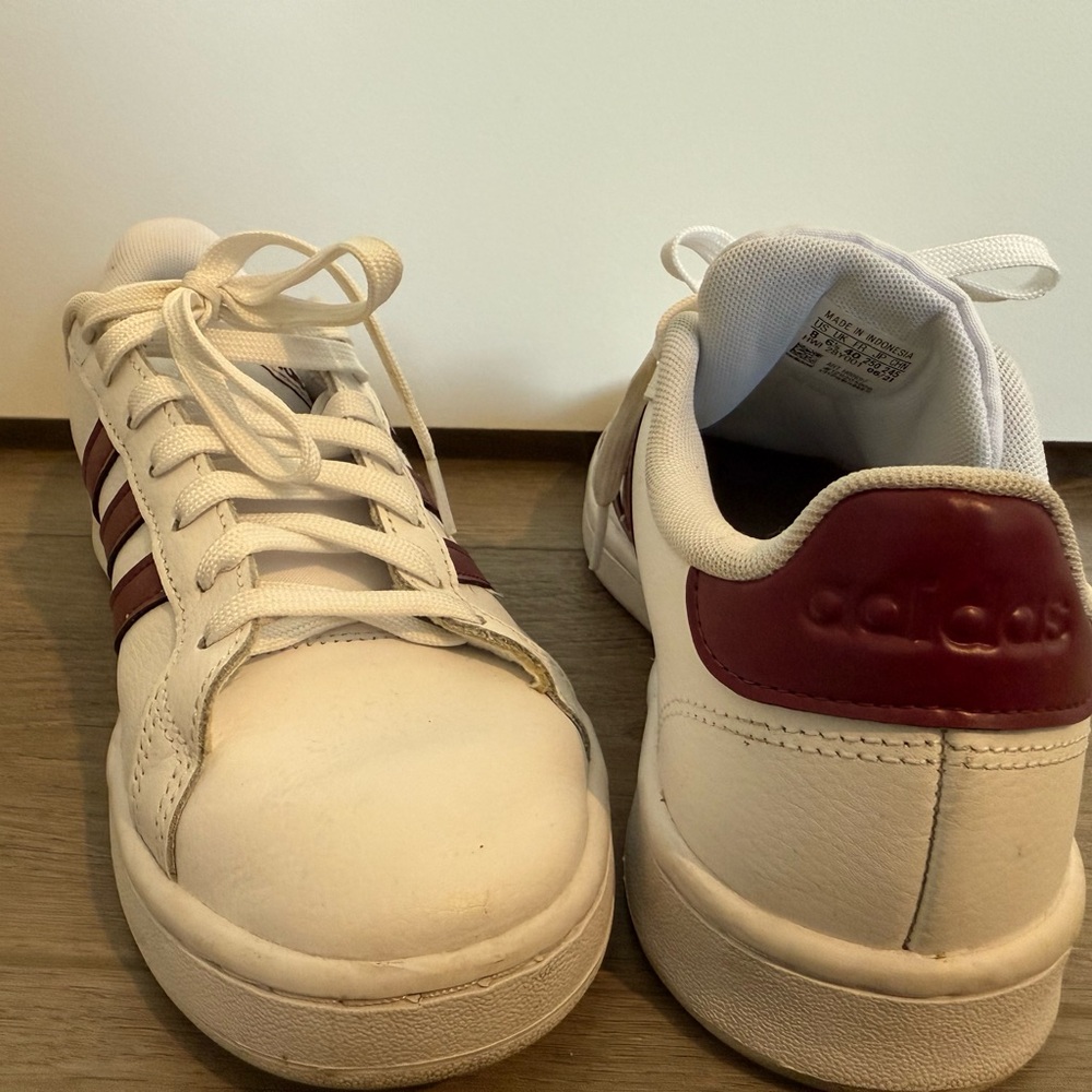 Adidas White and Gray Sneakers - Picture 7 of 7